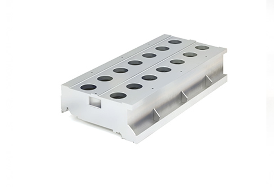 Gussprodukte, Maschinenbett, Gießerei, Guss, Maschinenbau, Verbundguss, Härte, Wärmebehandlung, Dichtigkeit,  Blöcke, Bauteile, Gusseisen,