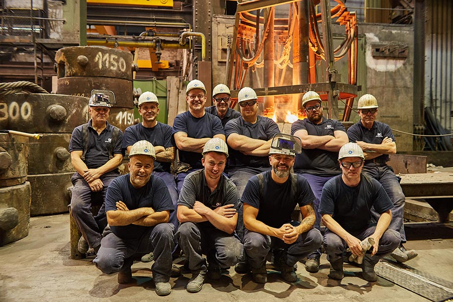 Stellenanzeige Jobs Siegen Zerspanungsmechaniker Gießerei Stellenangebote Mitarbeiter Team Gruppe