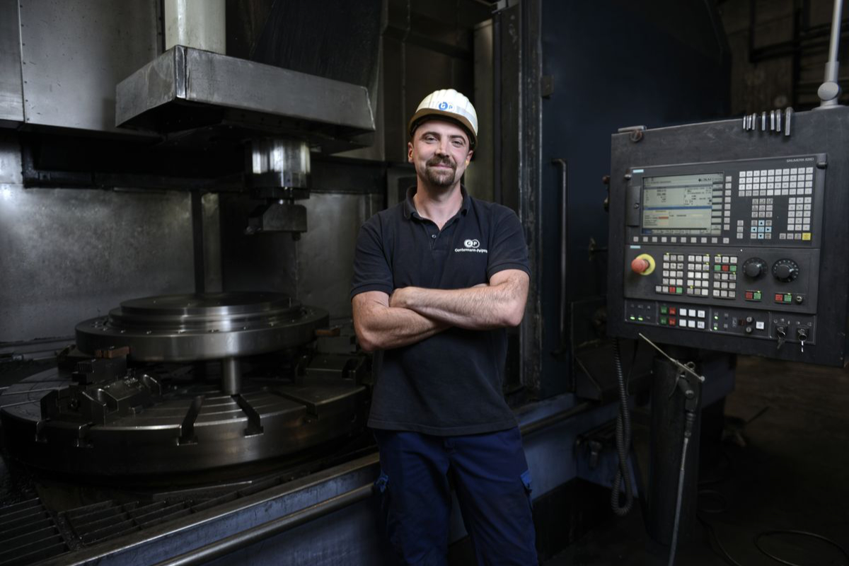 Zerspaner, Zerspanungsmechaniker, Metallindustrie, Gießerei, Eisen, Siegen, Mannschaft, Mitarbeiter, Gussprodukte